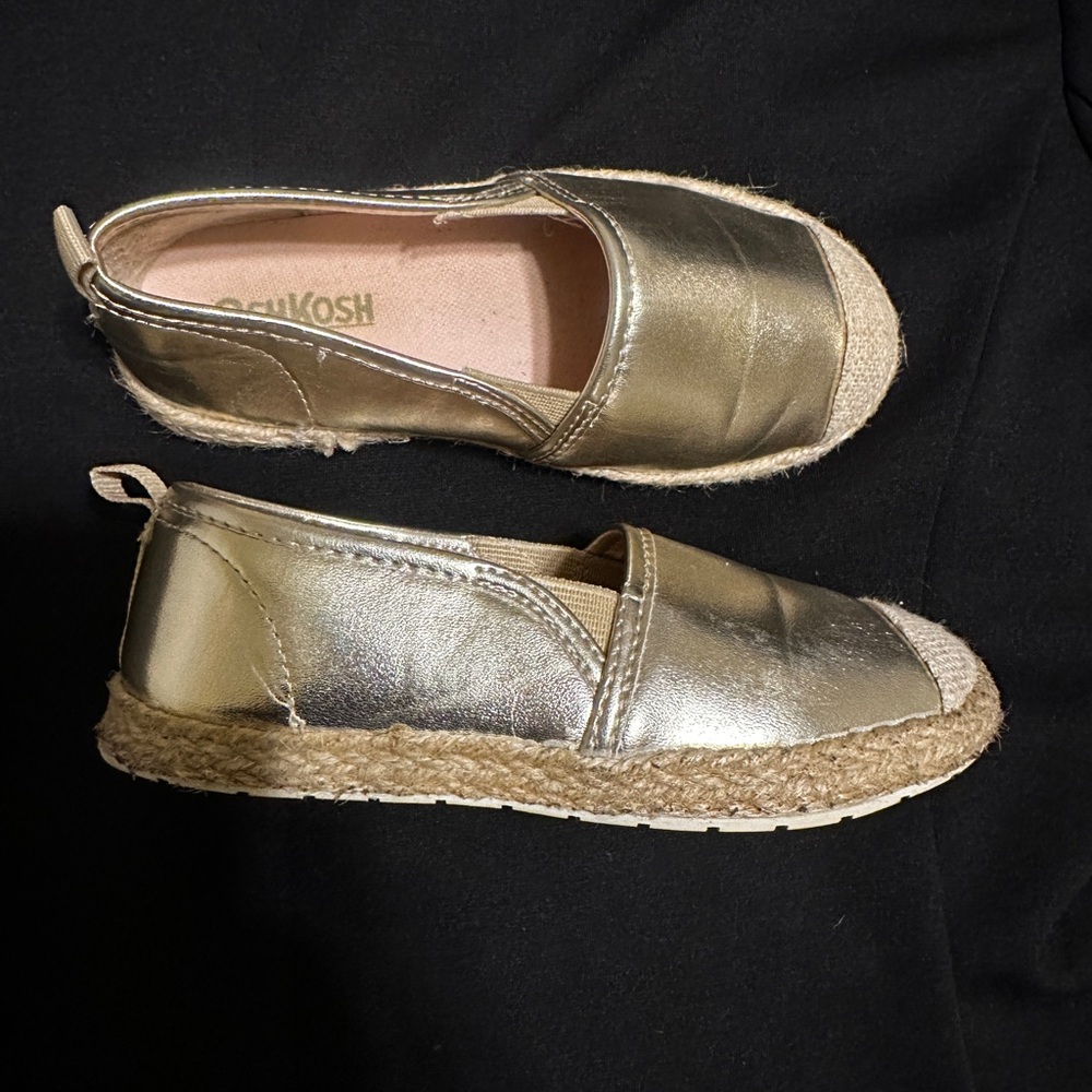 Gold ballet flats